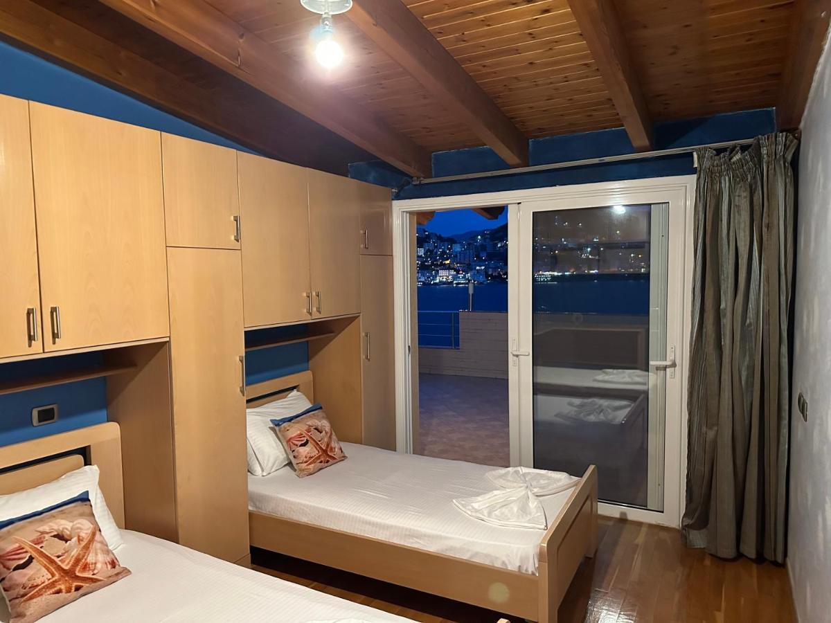 Penthouse Sea View Sarandë Exterior foto